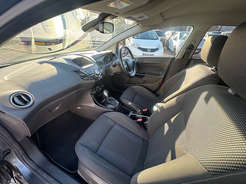 Ford Fiesta T EcoBoost Titanium - U2636
