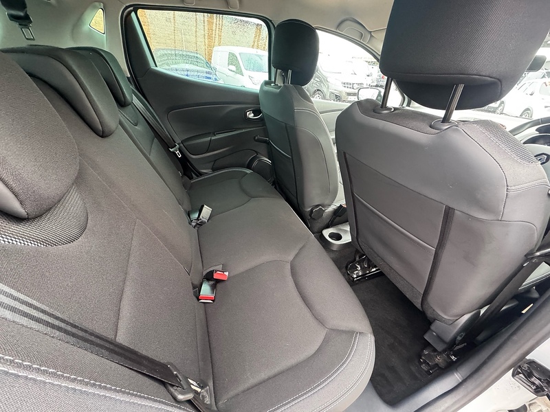 Renault Clio TCe Iconic - U2638