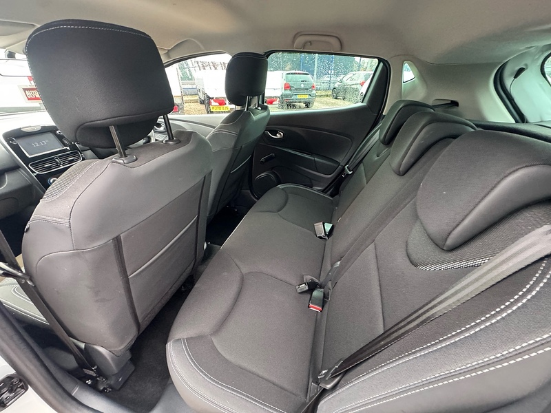 Renault Clio TCe Iconic - U2638