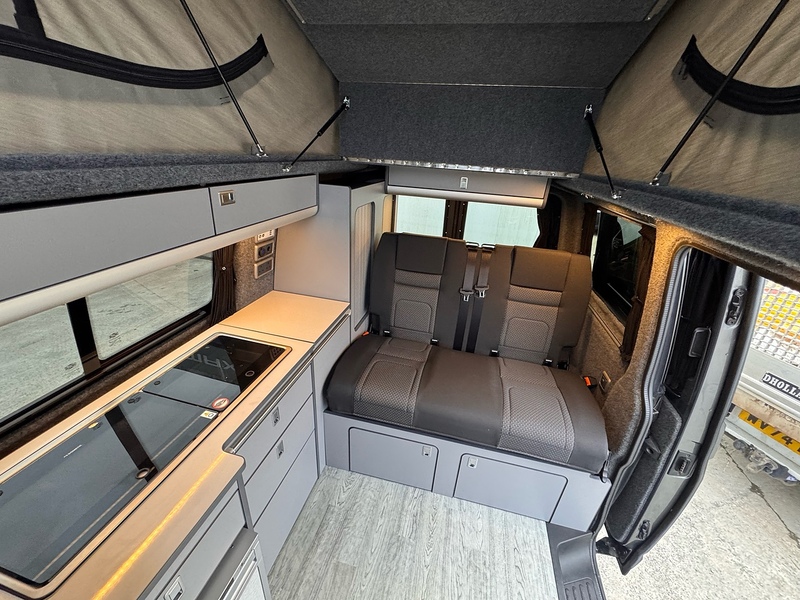 Volkswagen Transporter TDI T32 Camper DSG - U2639
