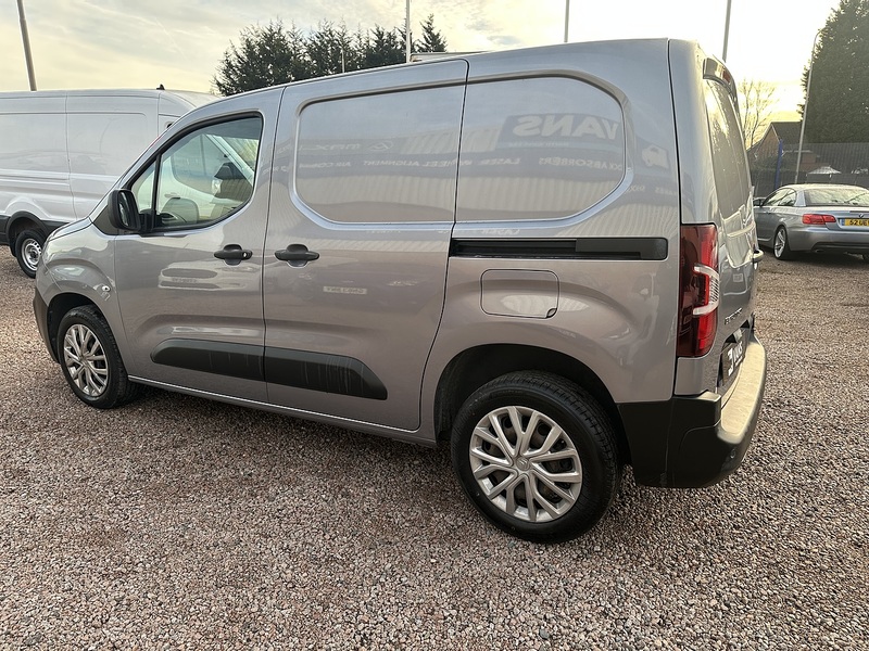 Citroen Berlingo BlueHDi 1000 Enterprise M - U2640