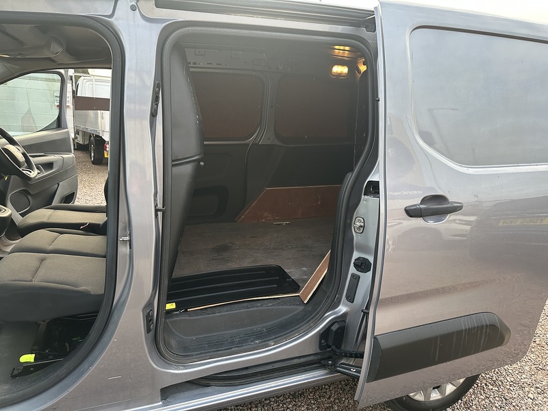 Citroen Berlingo BlueHDi 1000 Enterprise M - U2640