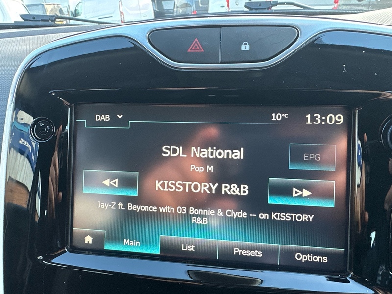 Renault Clio dCi Dynamique S Nav - U2641