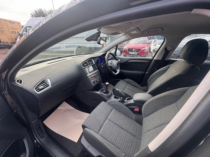 Citroen C4 BlueHDi Flair - U2647