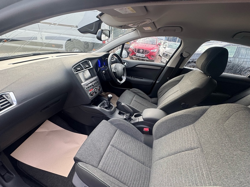 Citroen C4 BlueHDi Flair - U2647