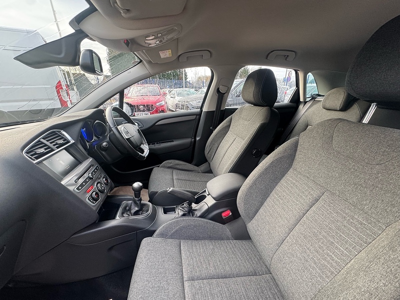 Citroen C4 BlueHDi Flair - U2647