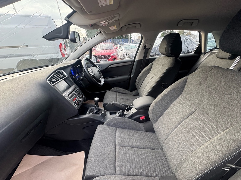 Citroen C4 BlueHDi Flair - U2647