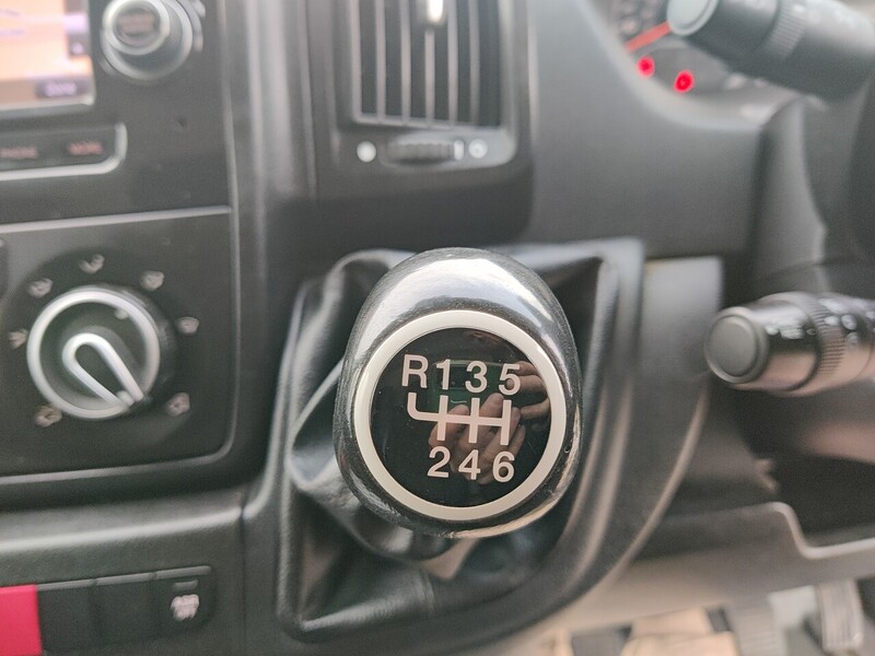 Peugeot Boxer BlueHDi 335 Professional - U2650