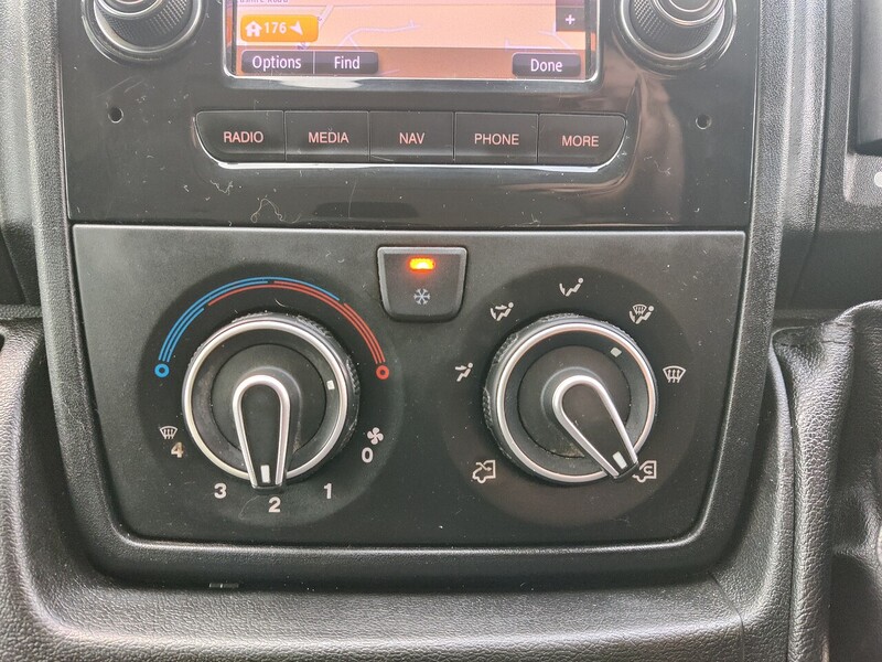 Peugeot Boxer BlueHDi 335 Professional - U2650