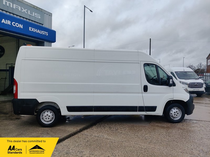Peugeot Boxer BlueHDi 335 Professional - U2650