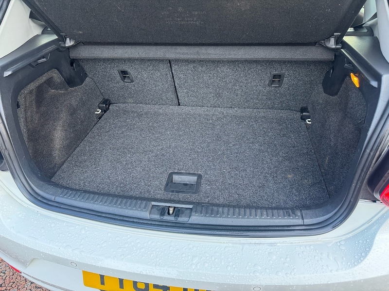 Volkswagen Polo TDI BlueMotion Tech SE - U2664