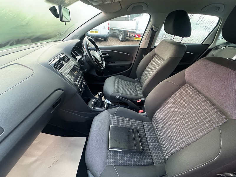 Volkswagen Polo TDI BlueMotion Tech SE - U2664