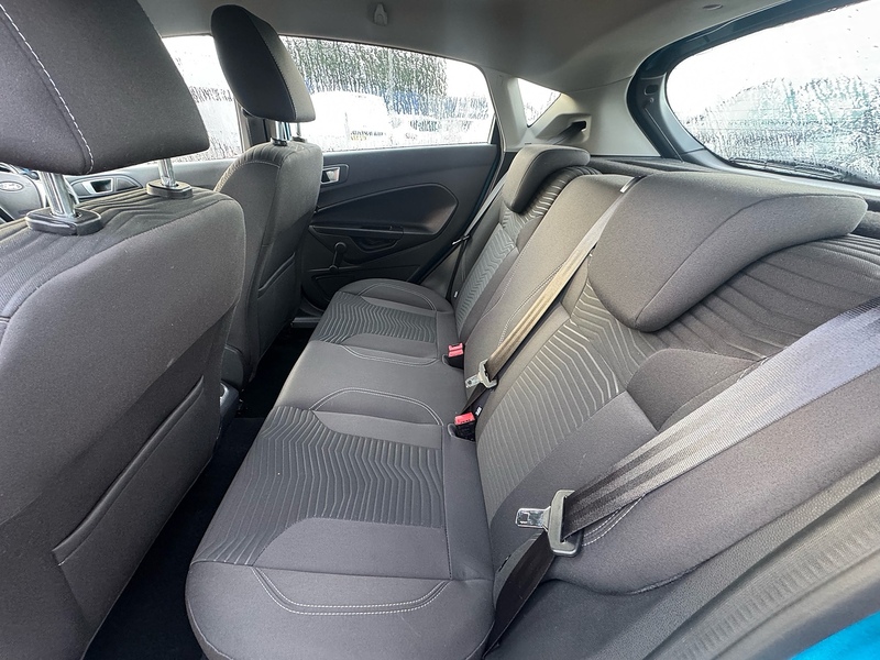 Ford Fiesta Zetec - U2666