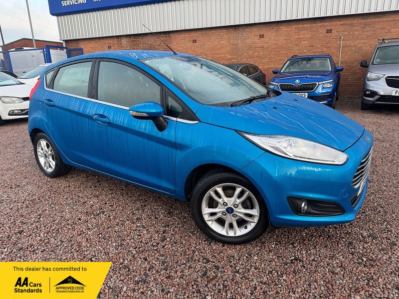 Ford Fiesta Zetec - U2666