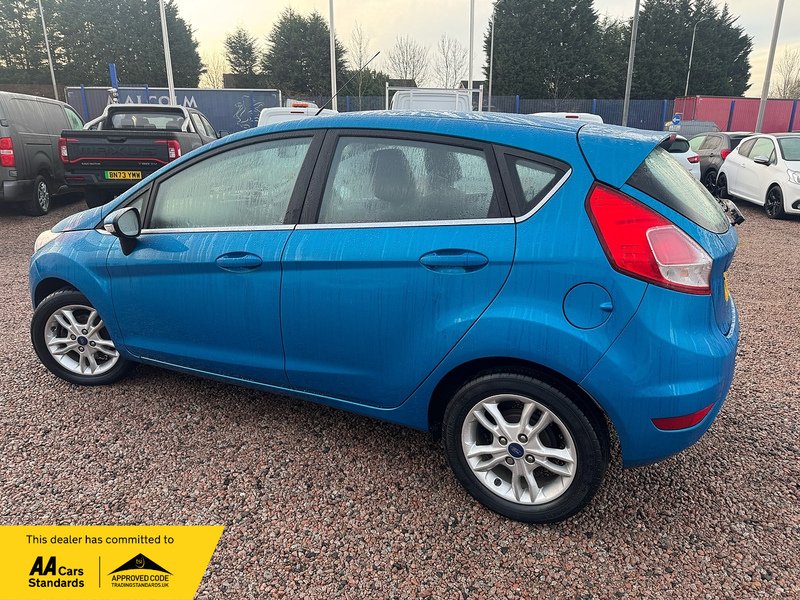 Ford Fiesta Zetec - U2666
