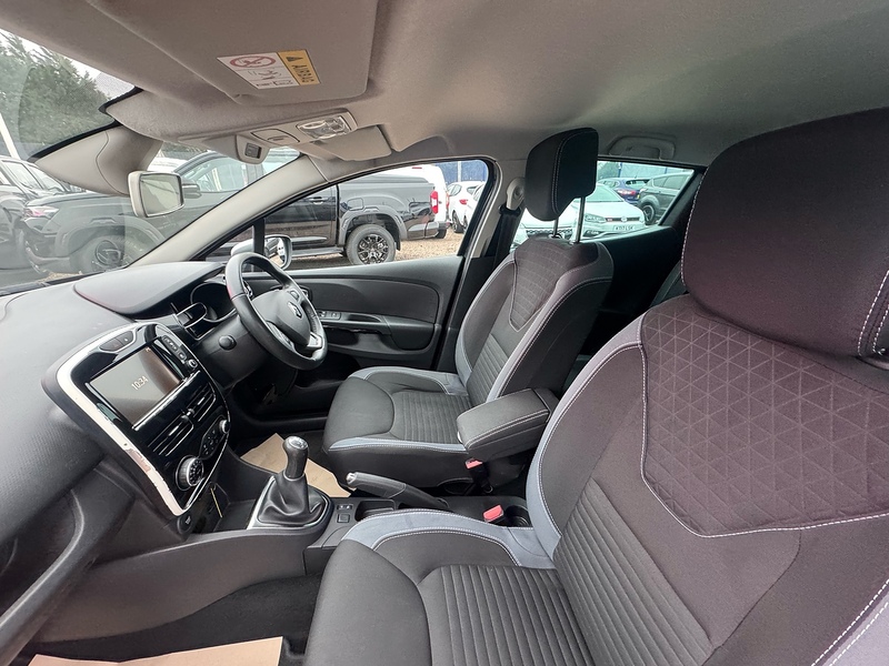 Renault Clio TCe Dynamique S Nav - U2667