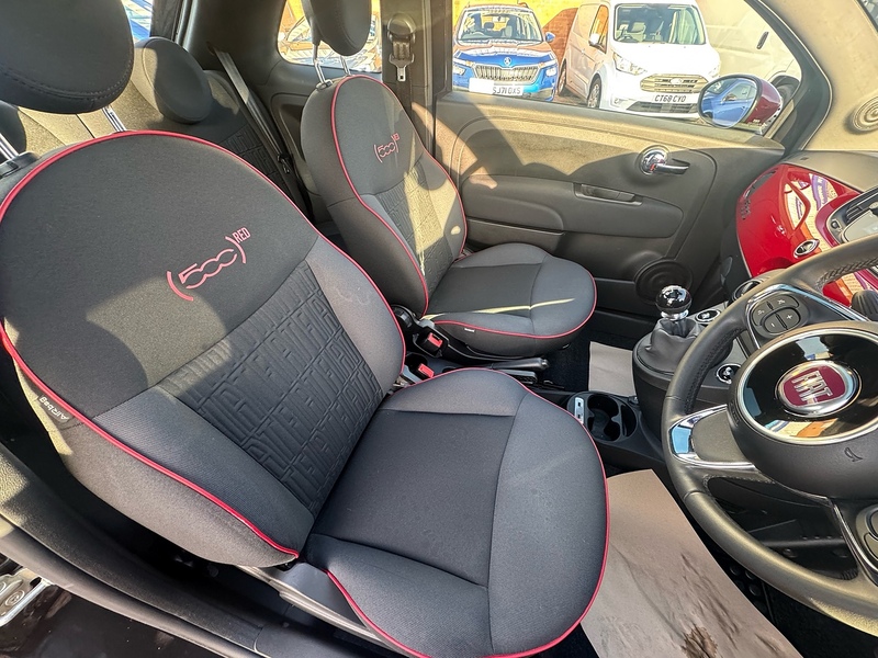 Fiat 500 MHEV RED - U2671