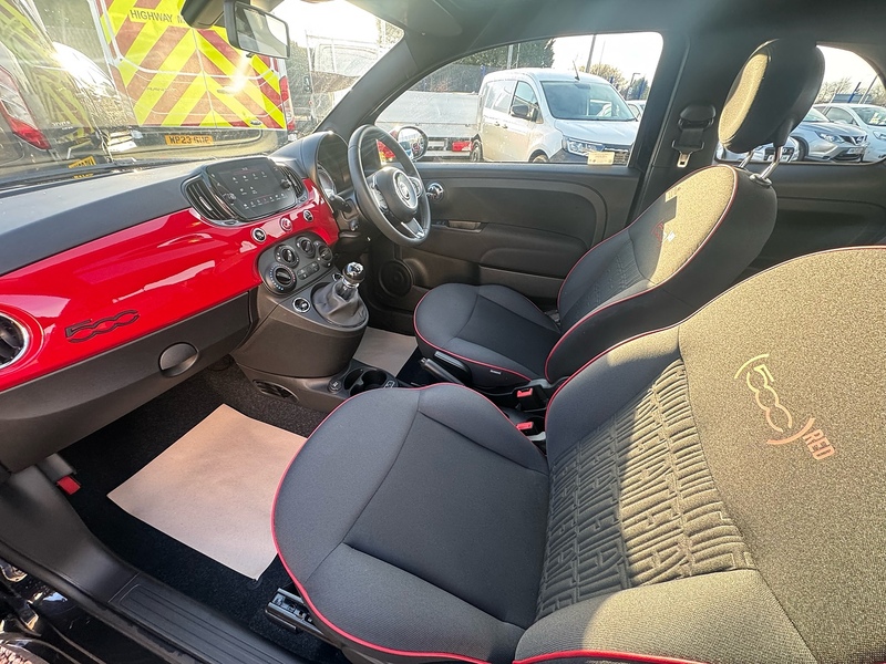 Fiat 500 MHEV RED - U2671