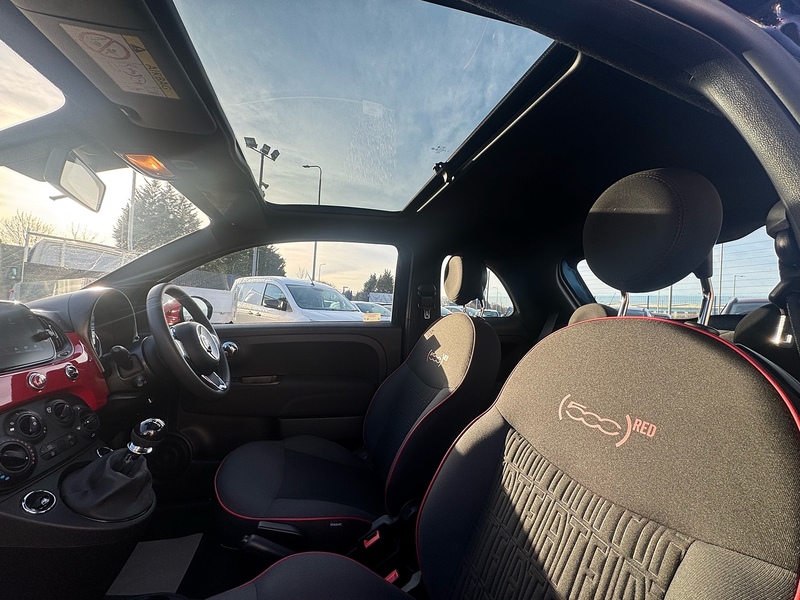 Fiat 500 MHEV RED - U2671