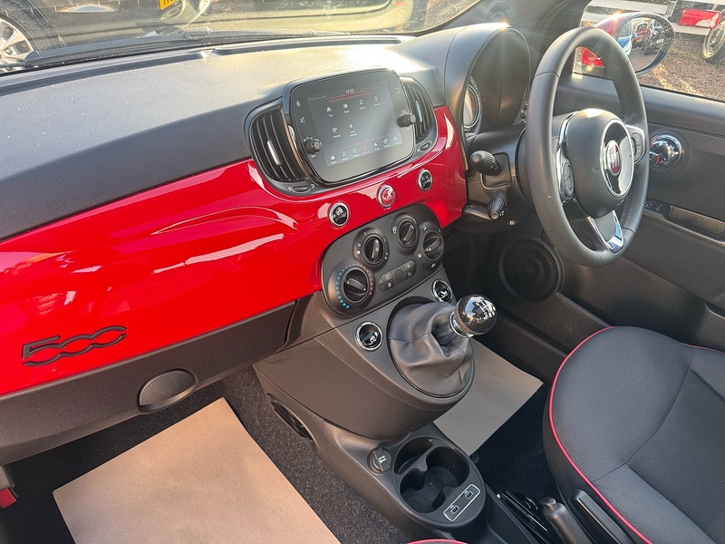 Fiat 500 MHEV RED - U2671