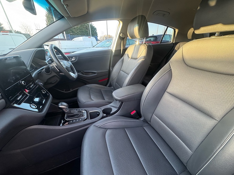 Hyundai IONIQ h-GDi Premium SE - U2674