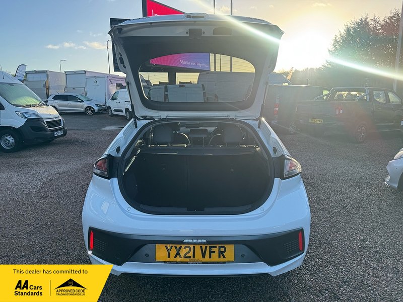 Hyundai IONIQ h-GDi Premium SE - U2674