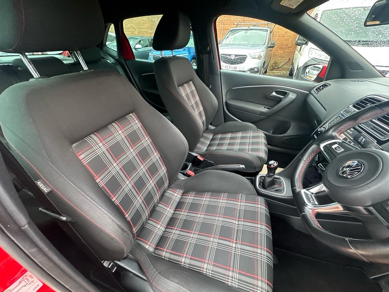 Volkswagen Polo TSI BlueMotion Tech GTI - U2685