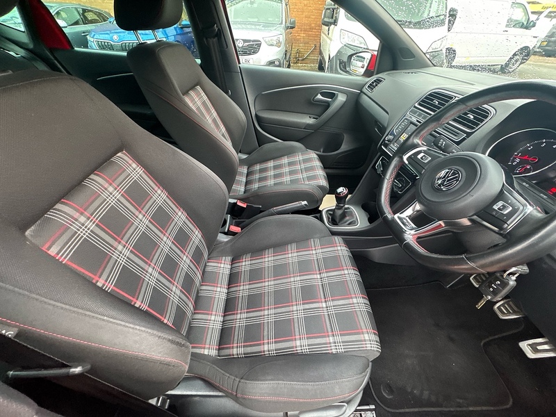 Volkswagen Polo TSI BlueMotion Tech GTI - U2685