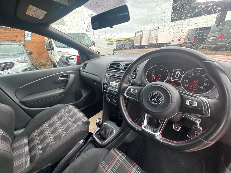 Volkswagen Polo TSI BlueMotion Tech GTI - U2685