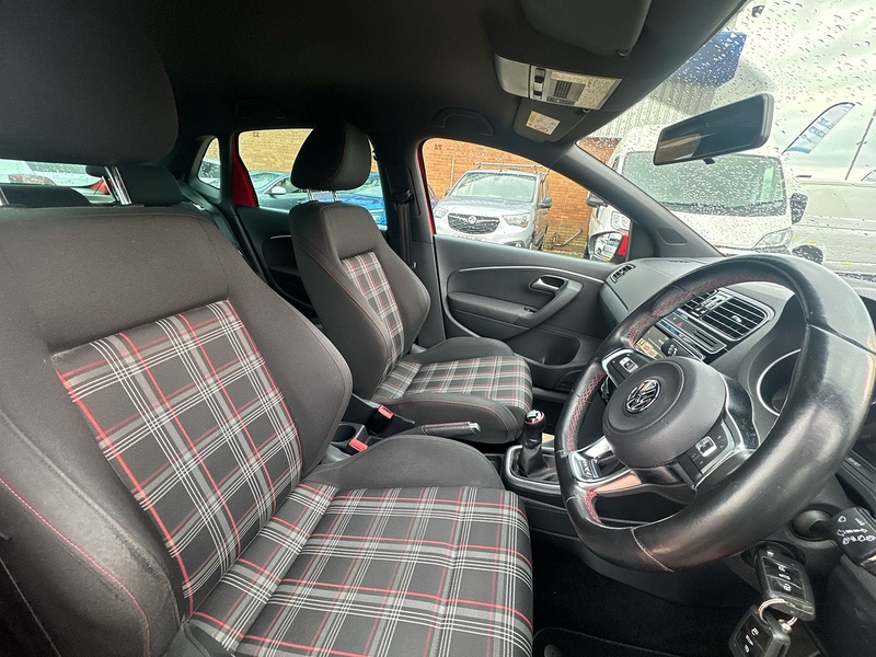 Volkswagen Polo TSI BlueMotion Tech GTI - U2685