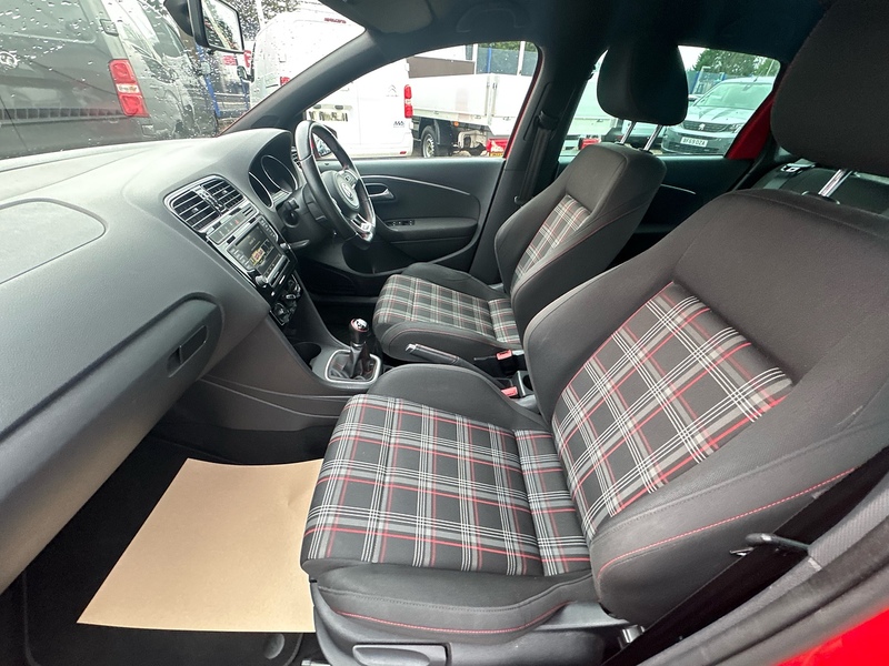 Volkswagen Polo TSI BlueMotion Tech GTI - U2685