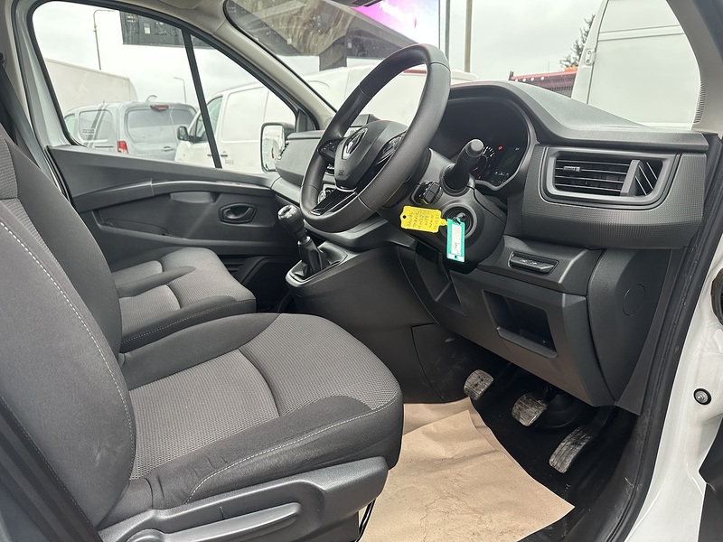 Renault Trafic dCi Blue LL30 Business - U2690