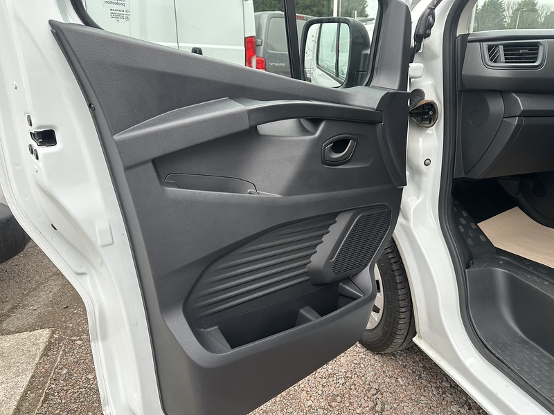 Renault Trafic dCi Blue LL30 Business - U2690