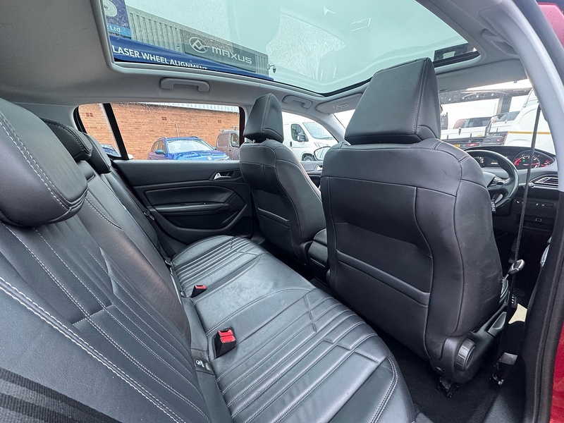 Peugeot 308 BlueHDi Allure - U2697