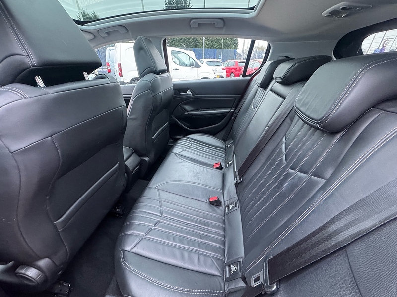 Peugeot 308 BlueHDi Allure - U2697