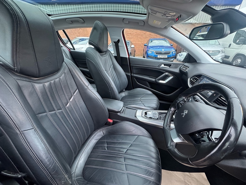 Peugeot 308 BlueHDi Allure - U2697