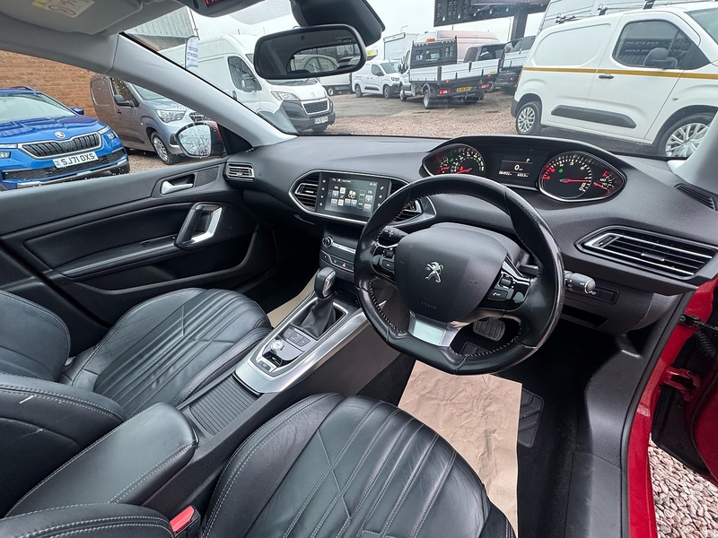 Peugeot 308 BlueHDi Allure - U2697