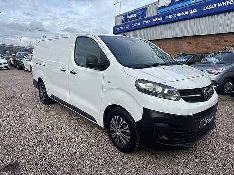 Vauxhall Vivaro 1.5 Turbo D 2300 Dynamic Panel Van 4dr Diesel Manual L1 H1 Euro 6 (100 ps)