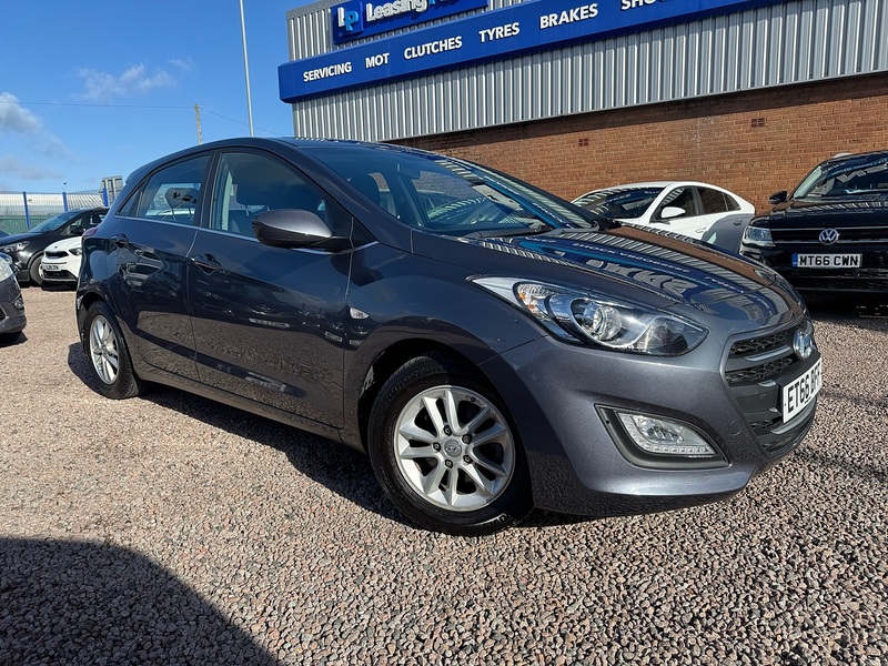Hyundai i30 CRDi Blue Drive SE - U2700