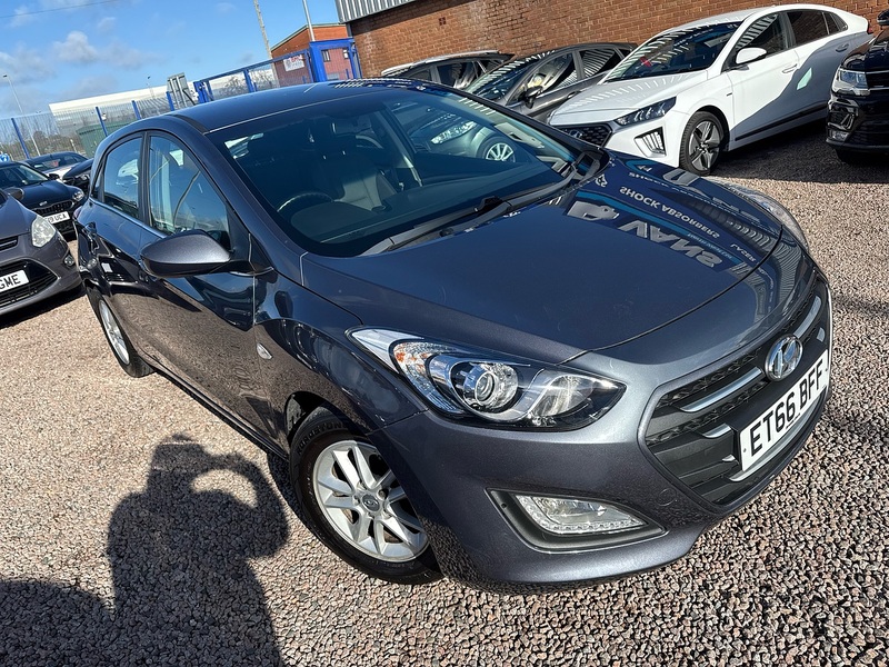 Hyundai i30 CRDi Blue Drive SE - U2700