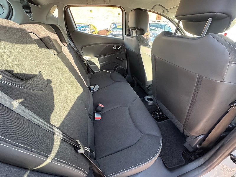 Renault Clio Dynamique Nav - U2702