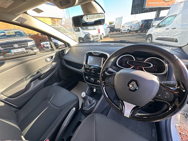 Renault Clio Dynamique Nav - U2702