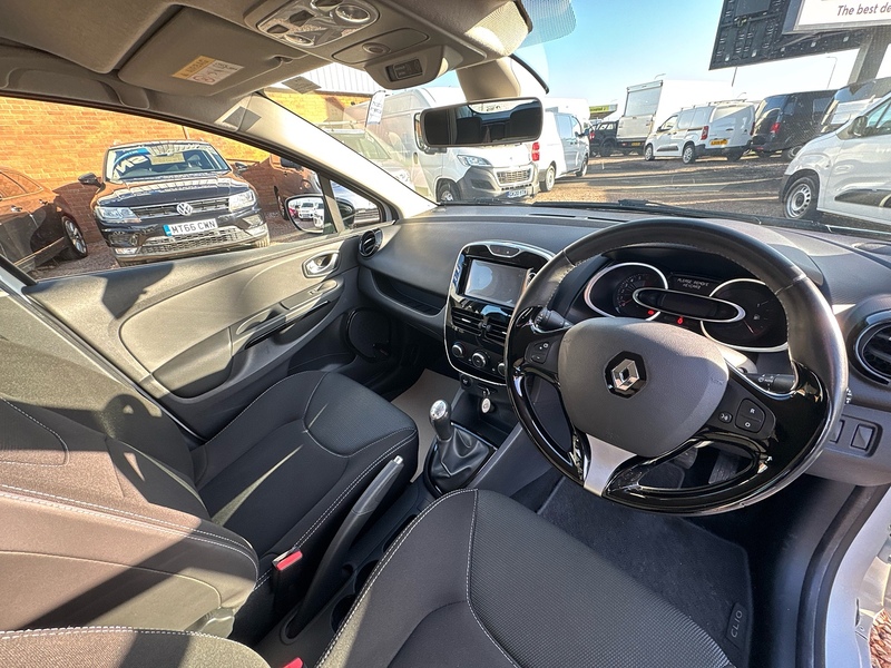 Renault Clio Dynamique Nav - U2702