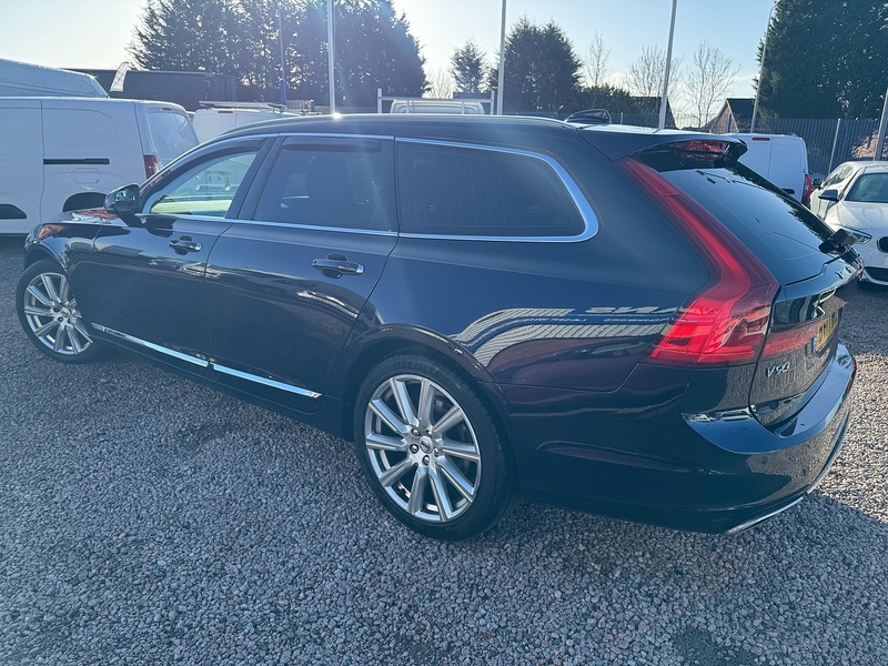 Volvo V90 D4 Inscription - U2703