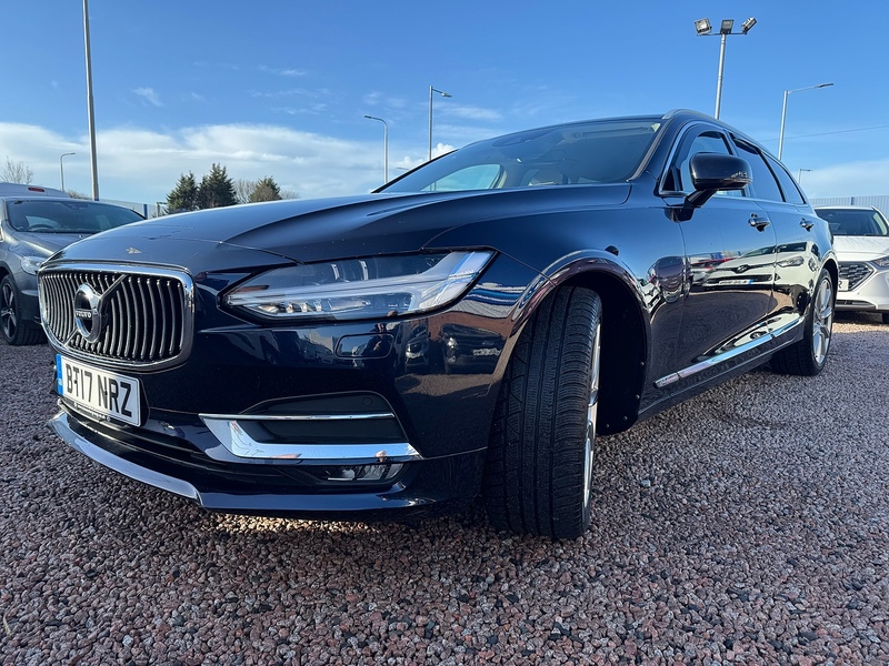 Volvo V90 D4 Inscription - U2703