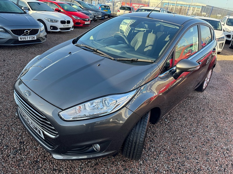 Ford Fiesta T EcoBoost Titanium - U2708