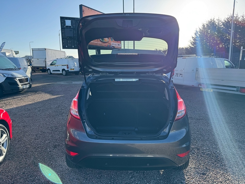 Ford Fiesta T EcoBoost Titanium - U2708