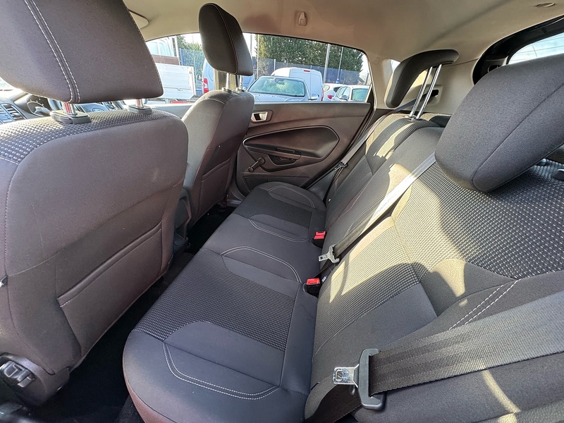 Ford Fiesta T EcoBoost Titanium - U2708