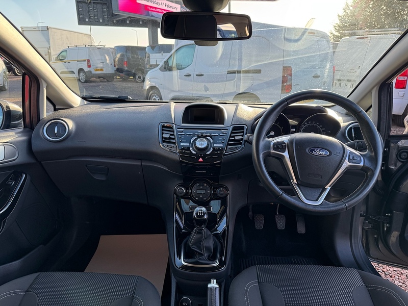 Ford Fiesta T EcoBoost Titanium - U2708