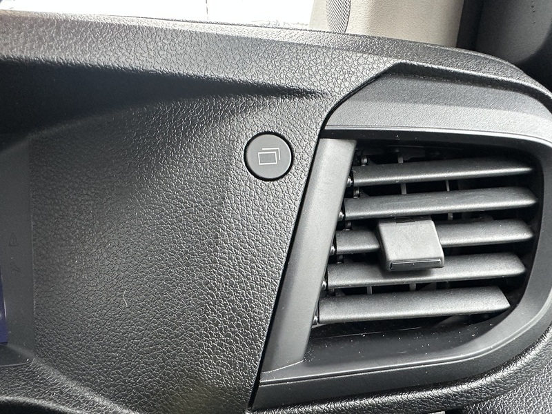 Vauxhall Vivaro Turbo D Prime - U2710